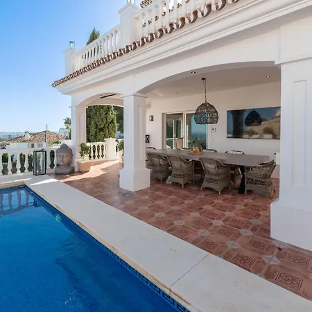 With Sea Views & Heated Pool *