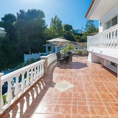 With Sea Views & Heated Pool Benalmádena